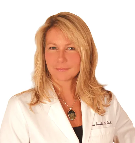 Professional headshot of Dr. Lisa Siddall, holistic dentist in Lake Leelanau, Michigan
